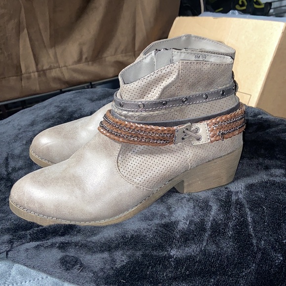 cassie western bootie